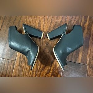 H&M Black Open toe Shoes